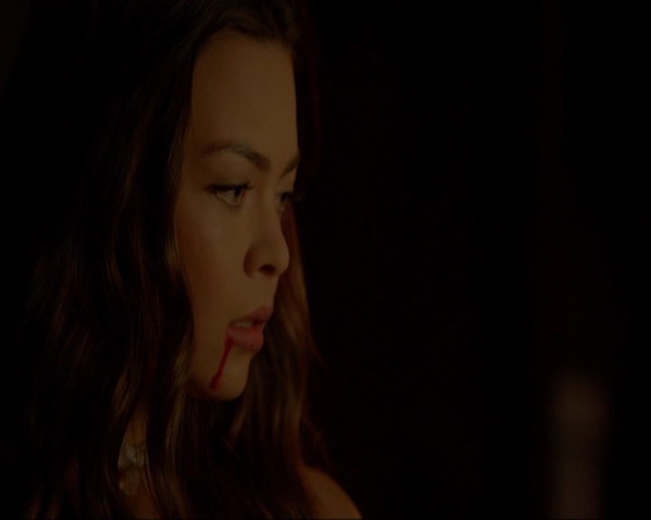 VampireDiariesWorld-dot-nl_7x04ICarryYourHeartWithMe1482.jpg