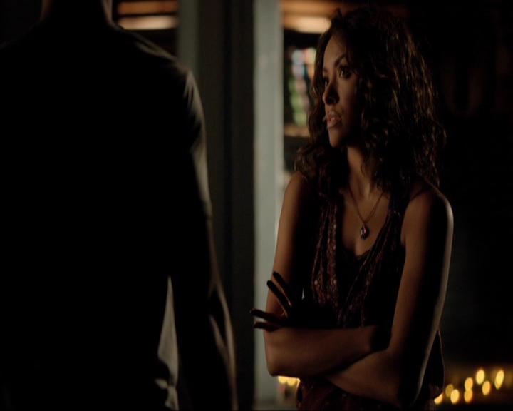 VampireDiariesWorld-dot-nl_7x04ICarryYourHeartWithMe1550.jpg