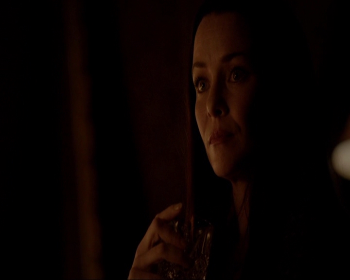 VampireDiariesWorld-dot-nl_7x04ICarryYourHeartWithMe1588.jpg