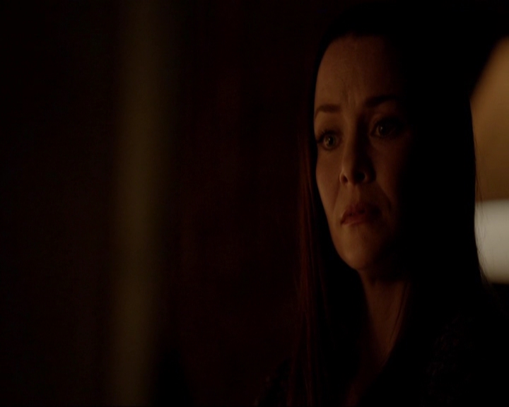 VampireDiariesWorld-dot-nl_7x04ICarryYourHeartWithMe1595.jpg