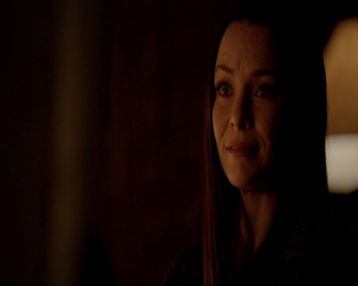 VampireDiariesWorld-dot-nl_7x04ICarryYourHeartWithMe1599.jpg