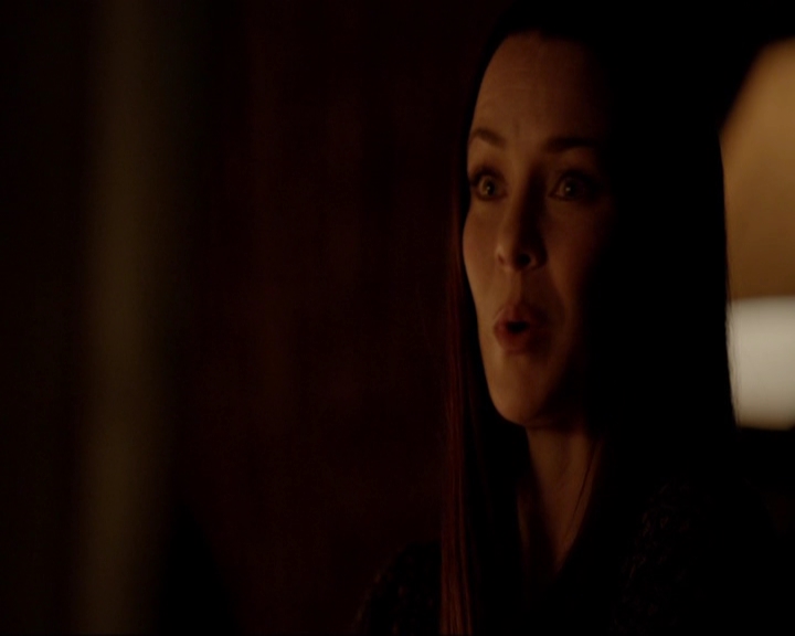 VampireDiariesWorld-dot-nl_7x04ICarryYourHeartWithMe1600.jpg