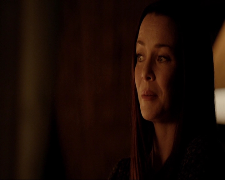 VampireDiariesWorld-dot-nl_7x04ICarryYourHeartWithMe1606.jpg