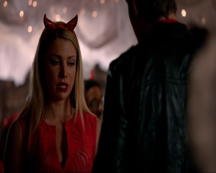 VampireDiariesWorld-dot-nl_7x04ICarryYourHeartWithMe1652.jpg