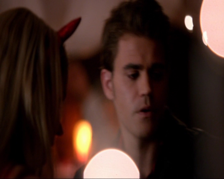 VampireDiariesWorld-dot-nl_7x04ICarryYourHeartWithMe1692.jpg