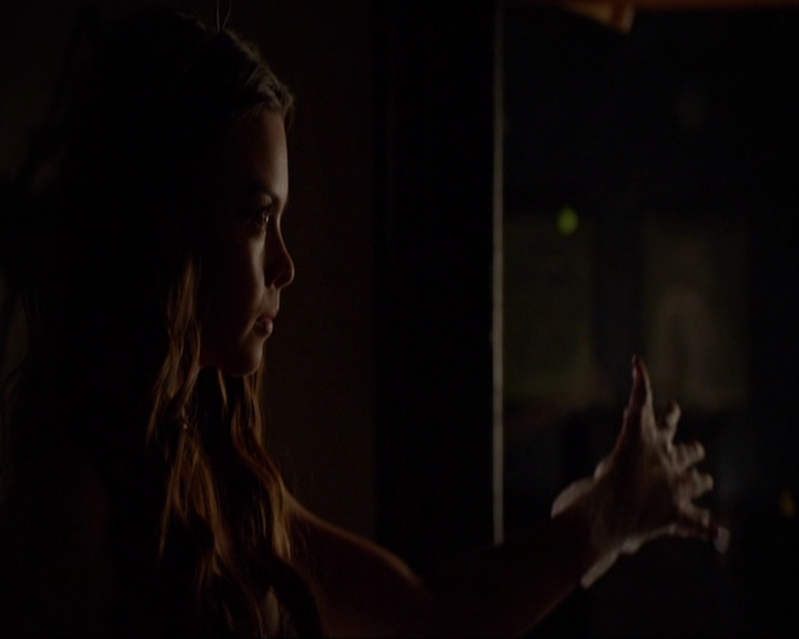 VampireDiariesWorld-dot-nl_7x04ICarryYourHeartWithMe1840.jpg