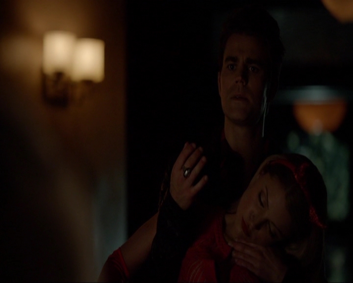 VampireDiariesWorld-dot-nl_7x04ICarryYourHeartWithMe1843.jpg