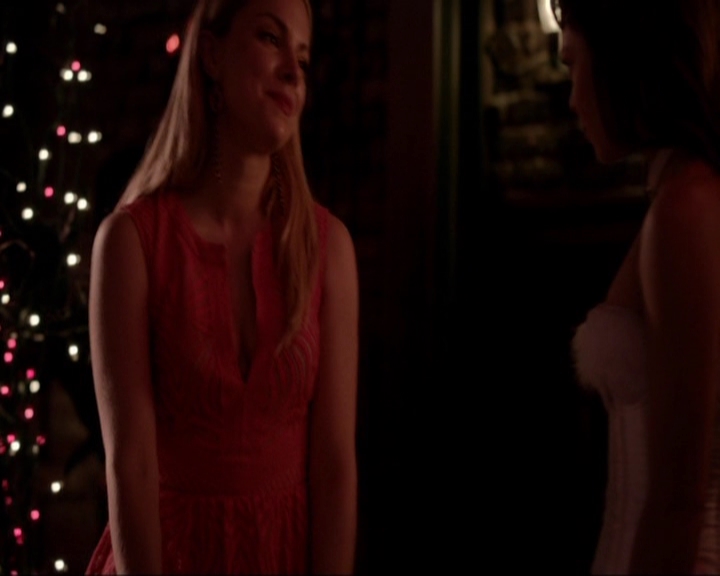 VampireDiariesWorld-dot-nl_7x04ICarryYourHeartWithMe1980.jpg