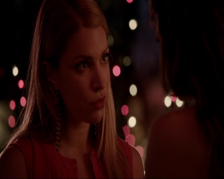 VampireDiariesWorld-dot-nl_7x04ICarryYourHeartWithMe1995.jpg