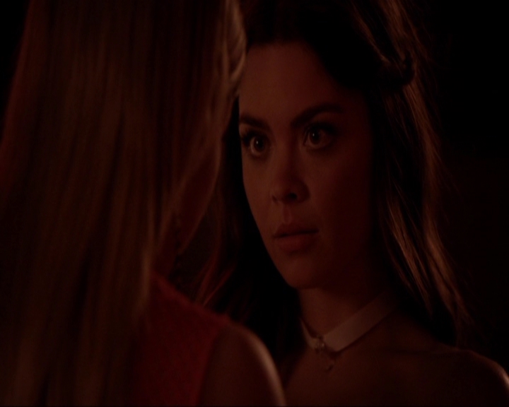 VampireDiariesWorld-dot-nl_7x04ICarryYourHeartWithMe1996.jpg