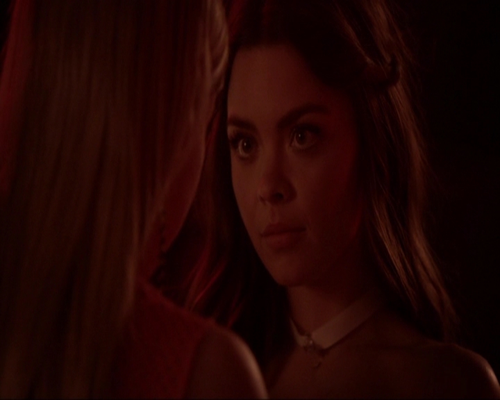 VampireDiariesWorld-dot-nl_7x04ICarryYourHeartWithMe1997.jpg