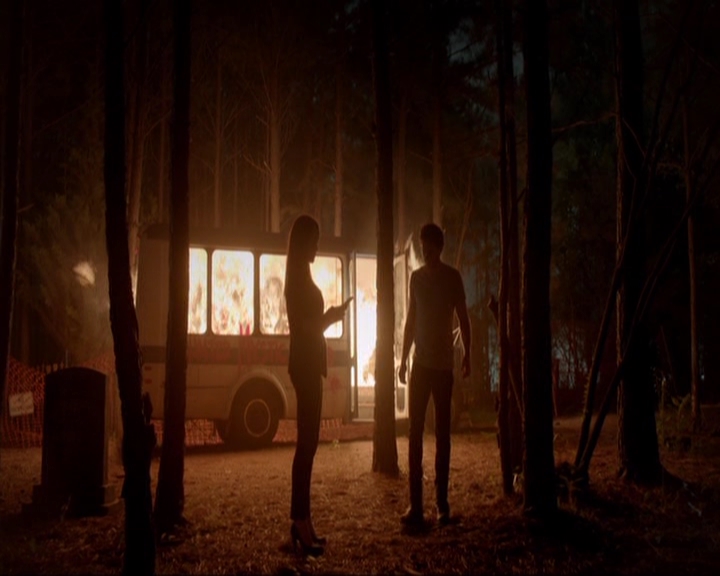 VampireDiariesWorld-dot-nl_7x04ICarryYourHeartWithMe2170.jpg