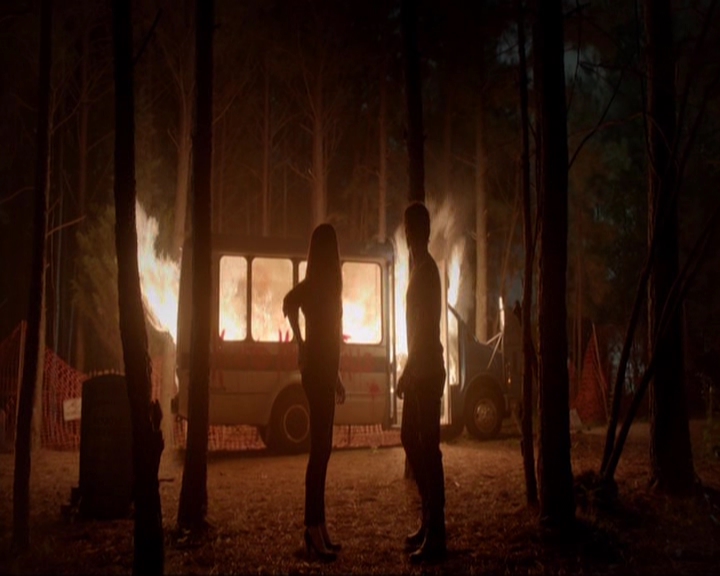 VampireDiariesWorld-dot-nl_7x04ICarryYourHeartWithMe2172.jpg