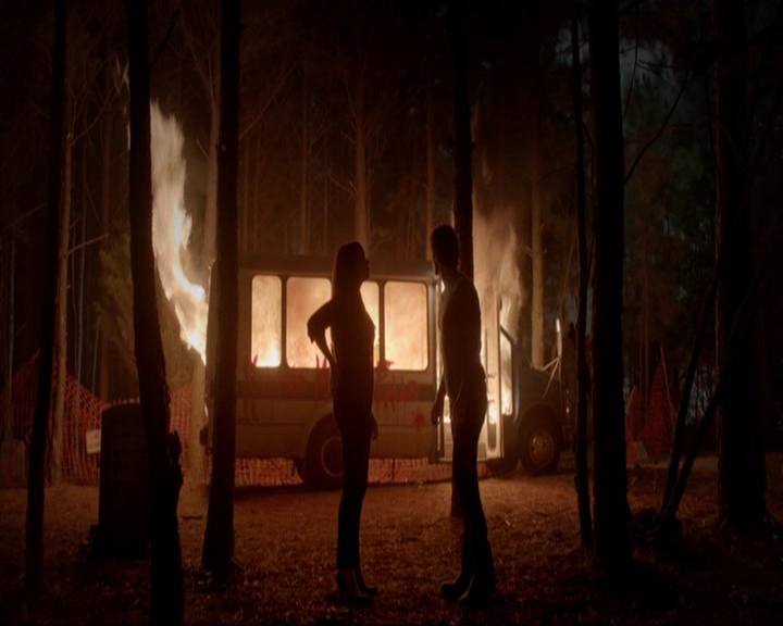 VampireDiariesWorld-dot-nl_7x04ICarryYourHeartWithMe2173.jpg