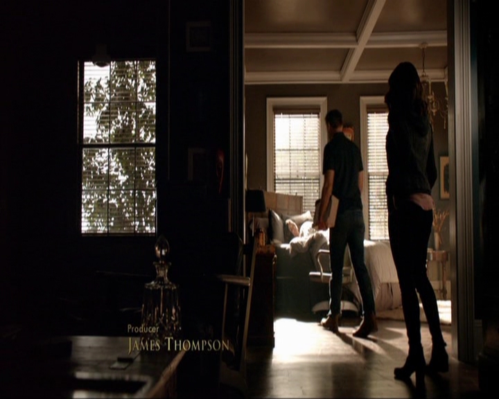 VampireDiariesWorld-dot-nl_7x05LiveThroughThis0157.jpg