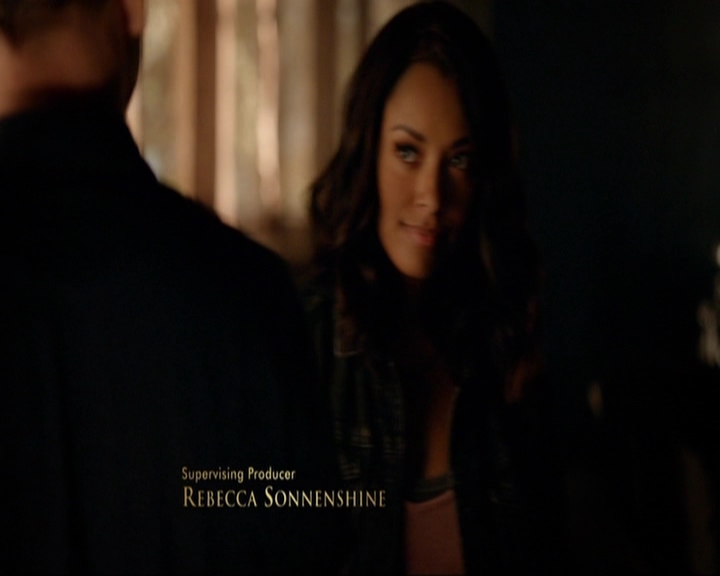 VampireDiariesWorld-dot-nl_7x05LiveThroughThis0171.jpg