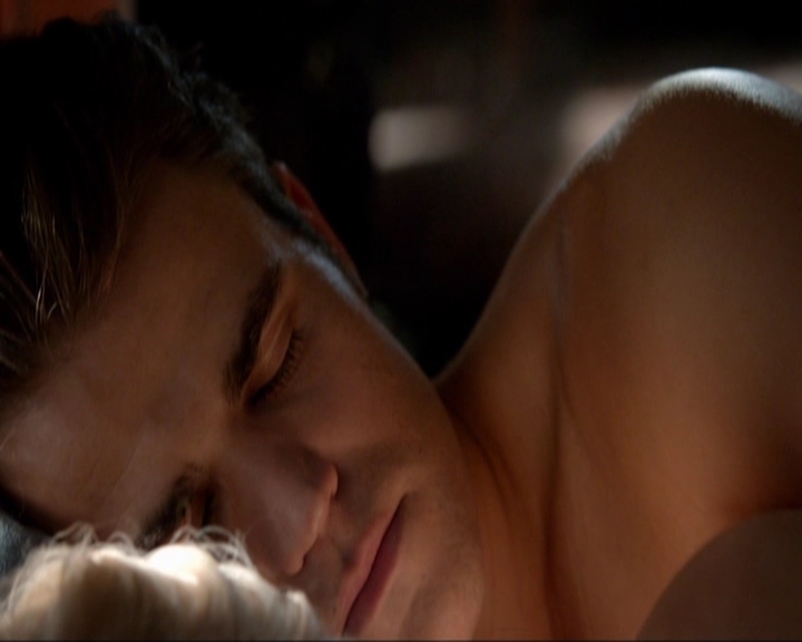 VampireDiariesWorld-dot-nl_7x05LiveThroughThis0190.jpg