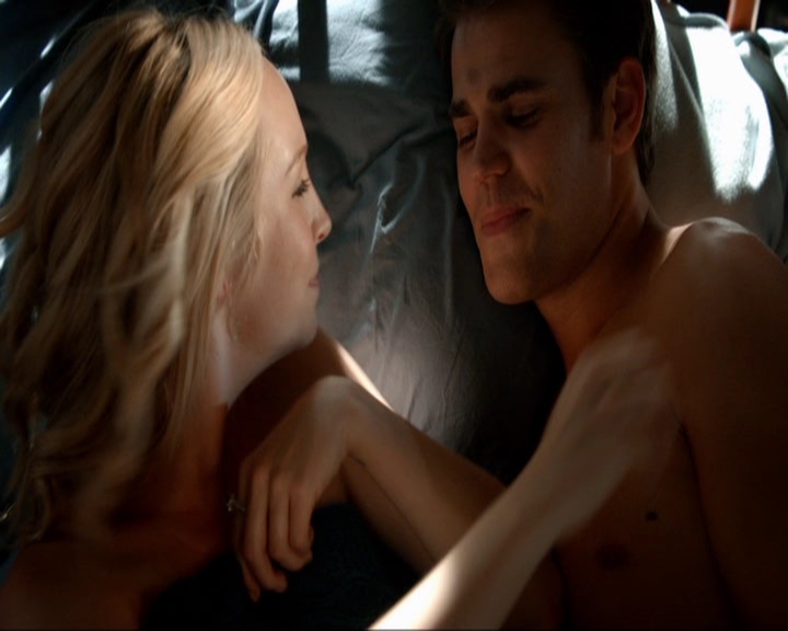 VampireDiariesWorld-dot-nl_7x05LiveThroughThis0226.jpg