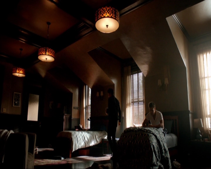 VampireDiariesWorld-dot-nl_7x05LiveThroughThis0265.jpg