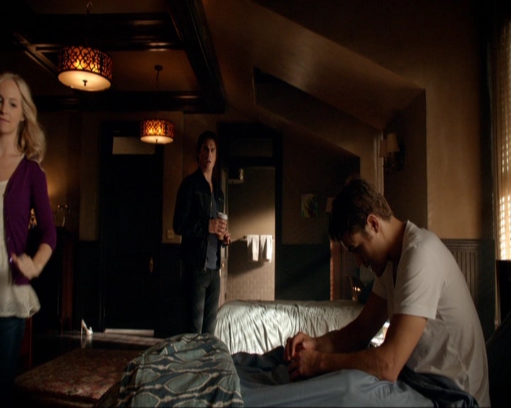 VampireDiariesWorld-dot-nl_7x05LiveThroughThis0292.jpg