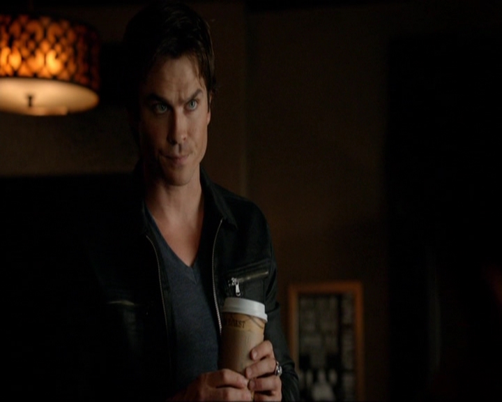 VampireDiariesWorld-dot-nl_7x05LiveThroughThis0300.jpg