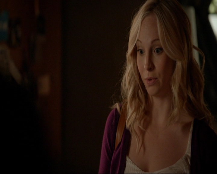 VampireDiariesWorld-dot-nl_7x05LiveThroughThis0306.jpg