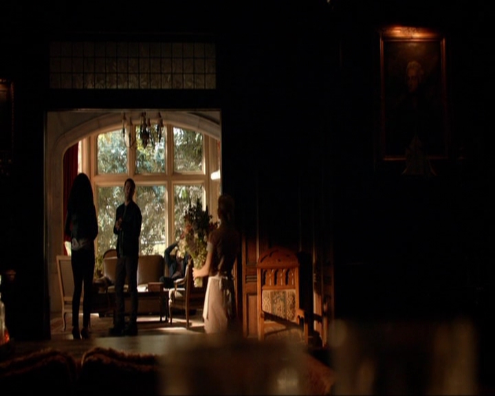 VampireDiariesWorld-dot-nl_7x05LiveThroughThis0332.jpg