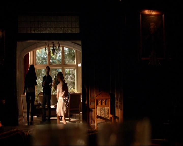 VampireDiariesWorld-dot-nl_7x05LiveThroughThis0333.jpg