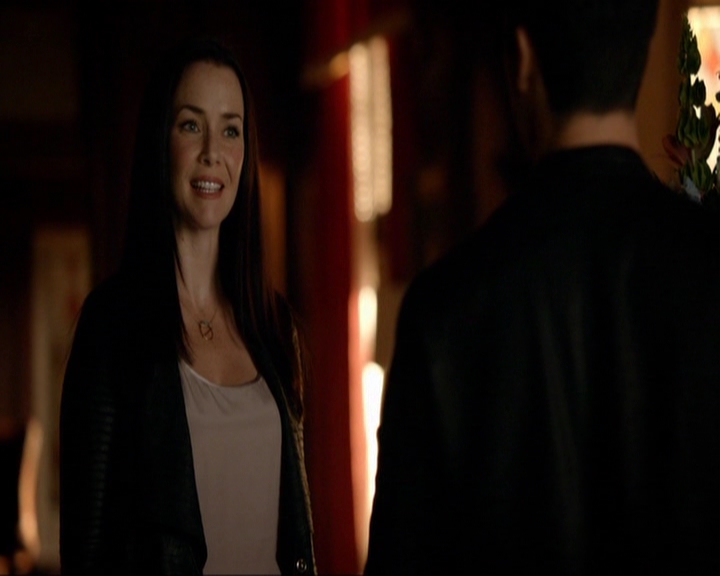 VampireDiariesWorld-dot-nl_7x05LiveThroughThis0339.jpg