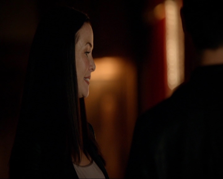 VampireDiariesWorld-dot-nl_7x05LiveThroughThis0344.jpg