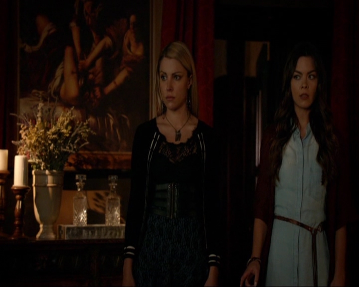 VampireDiariesWorld-dot-nl_7x05LiveThroughThis0367.jpg