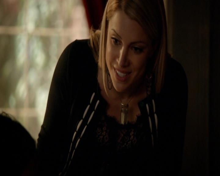 VampireDiariesWorld-dot-nl_7x05LiveThroughThis0380.jpg