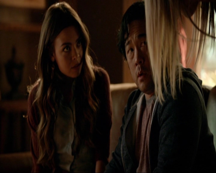 VampireDiariesWorld-dot-nl_7x05LiveThroughThis0381.jpg