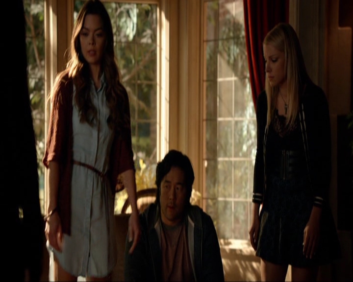 VampireDiariesWorld-dot-nl_7x05LiveThroughThis0388.jpg