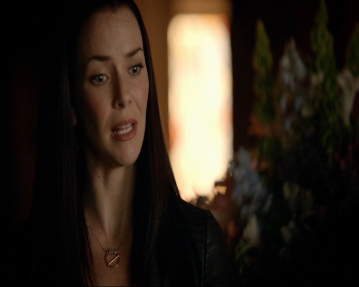 VampireDiariesWorld-dot-nl_7x05LiveThroughThis0397.jpg