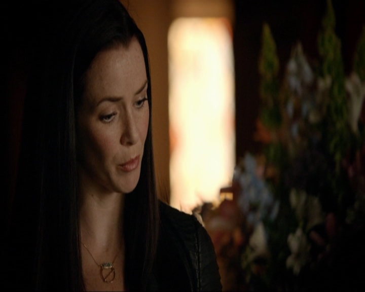 VampireDiariesWorld-dot-nl_7x05LiveThroughThis0398.jpg