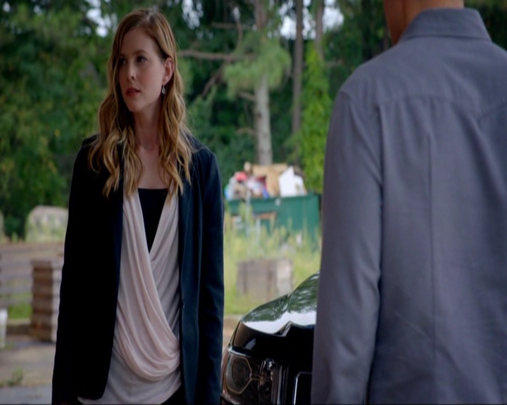VampireDiariesWorld-dot-nl_7x05LiveThroughThis0952.jpg
