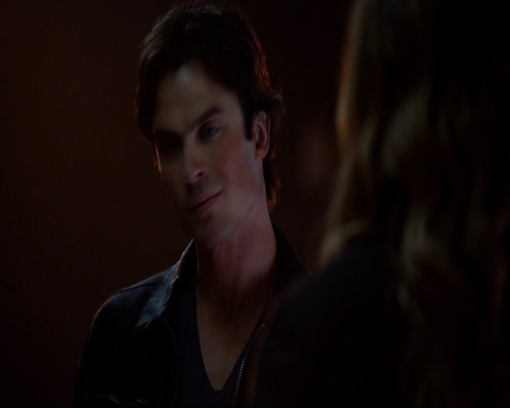 VampireDiariesWorld-dot-nl_7x05LiveThroughThis0997.jpg