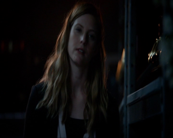 VampireDiariesWorld-dot-nl_7x05LiveThroughThis1237.jpg