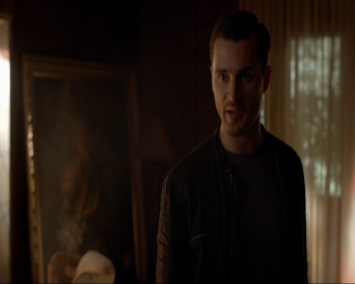 VampireDiariesWorld-dot-nl_7x05LiveThroughThis1473.jpg