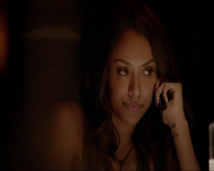 VampireDiariesWorld-dot-nl_7x05LiveThroughThis1830.jpg