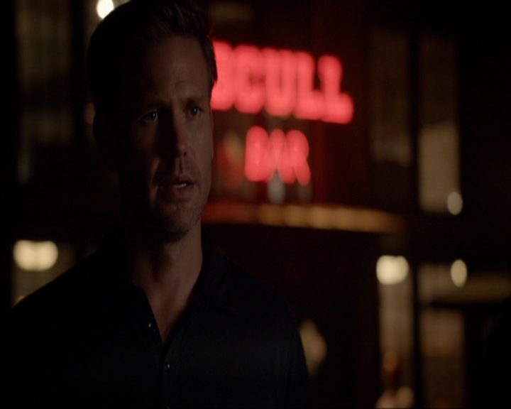 VampireDiariesWorld-dot-nl_7x05LiveThroughThis1863.jpg