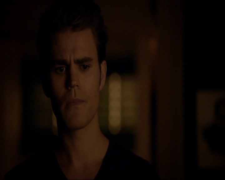 VampireDiariesWorld-dot-nl_7x05LiveThroughThis2039.jpg
