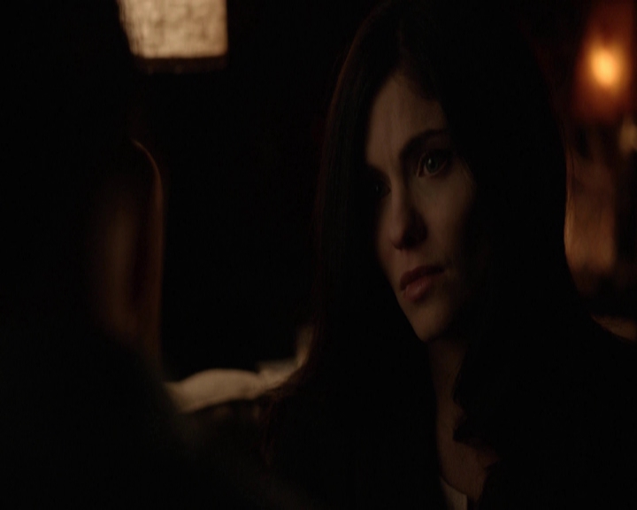 VampireDiariesWorld-dot-nl_7x06BestServedCold-deletedscenes0041.jpg