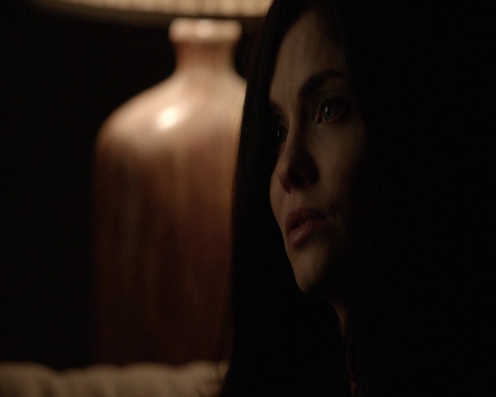 VampireDiariesWorld-dot-nl_7x06BestServedCold-deletedscenes0045.jpg