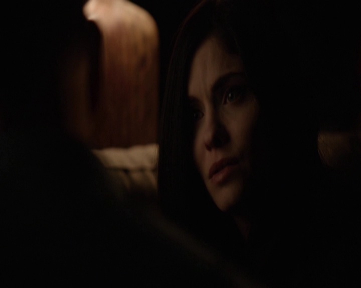 VampireDiariesWorld-dot-nl_7x06BestServedCold-deletedscenes0058.jpg