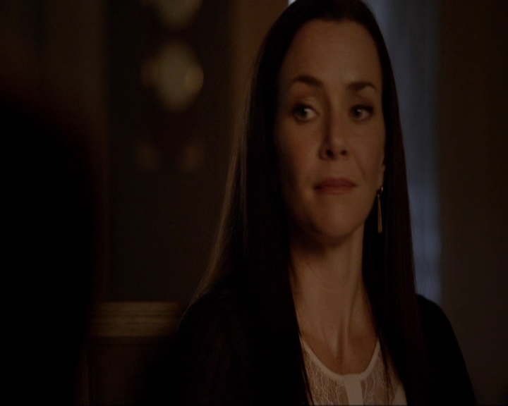 VampireDiariesWorld-dot-nl_7x07MommieDearest0618.jpg