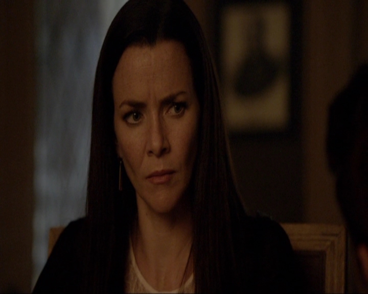 VampireDiariesWorld-dot-nl_7x07MommieDearest0629.jpg