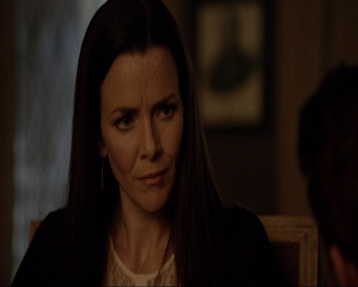 VampireDiariesWorld-dot-nl_7x07MommieDearest0630.jpg