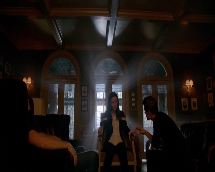 VampireDiariesWorld-dot-nl_7x07MommieDearest0646.jpg